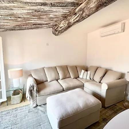Au Coeur Du Village Grand Studio Avec Terrasse Appartamento *